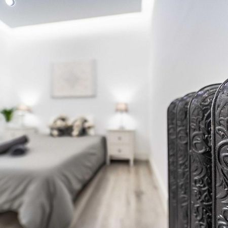 HomeAbroad Apartments - Deluxe Madrid Center Extérieur photo